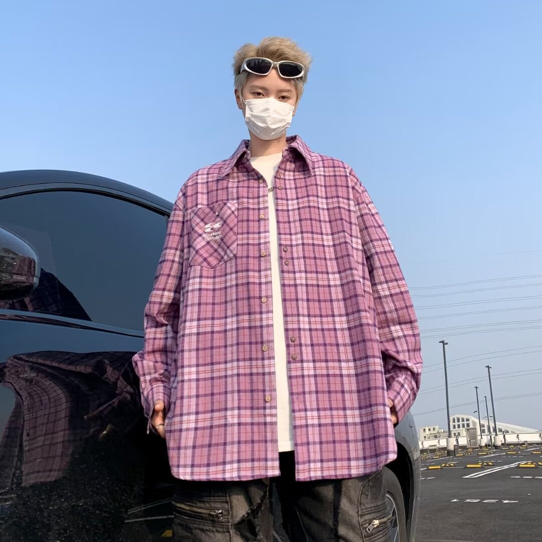 Spring and Autumn plaid long sleeved shirt made of pure cotton for casual wear