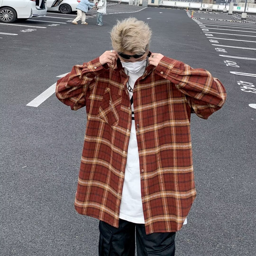Spring and Autumn plaid long sleeved shirt made of pure cotton for casual wear